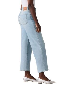 Levi's Cropped High-Rise Wide Leg Jeans in Light Blue